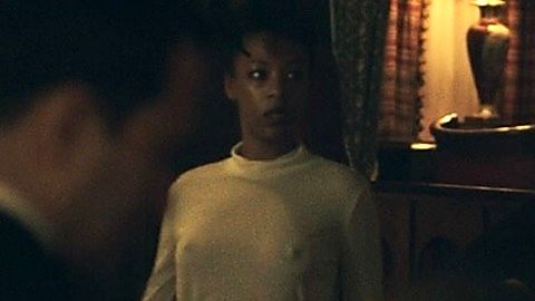 Pic: Samira Wiley in The Handmaid's Tale (2017)