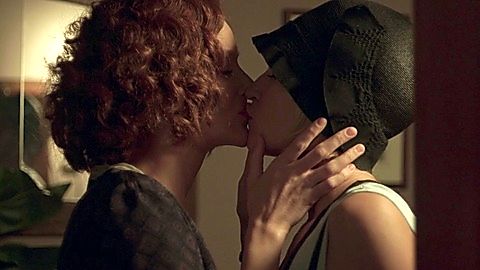 Pic: Ana Fernández in Cable Girls (2017)