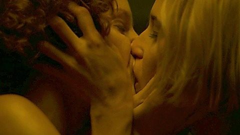 Pic: Ana Fernández in Cable Girls (2017)