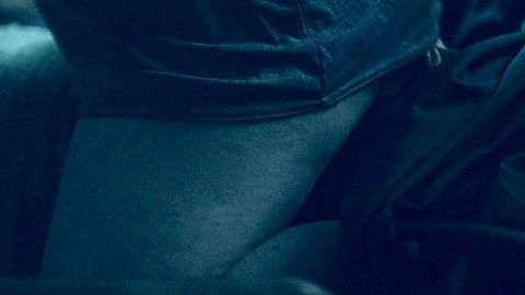 Pic: Elisabeth Moss in The Handmaid's Tale (2017)