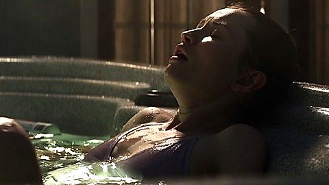 Pic: Emily Browning in American Gods (2017)
