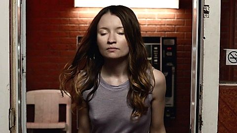 Pic: Emily Browning in American Gods (2017)