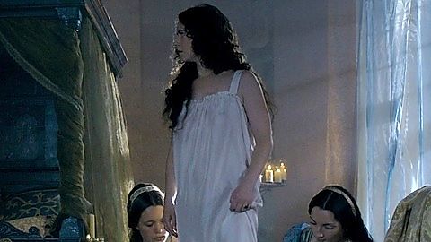 Pic: Amy Manson in The White Princess (2017)