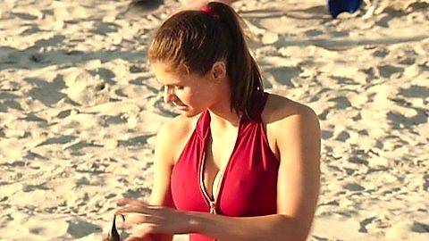 Pic: Alexandra Daddario in Baywatch (2017)