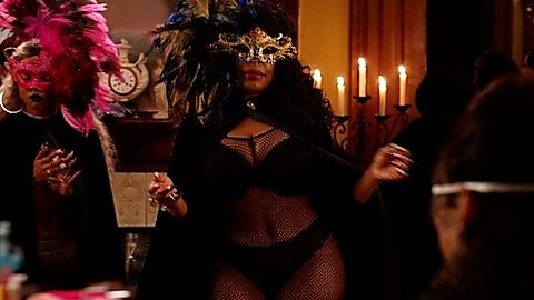 Pic: Niecy Nash in Claws (2017)