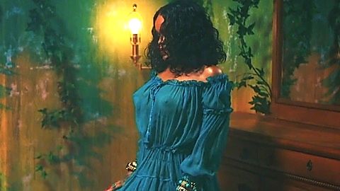 Pic: Rihanna  in Wild Thoughts