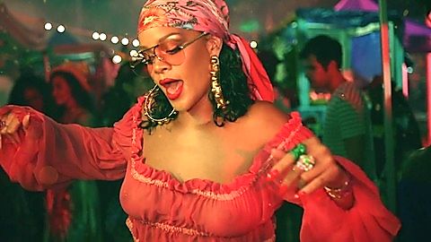 Pic: Rihanna  in Wild Thoughts