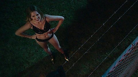 Pic: Meghann Fahy in The Bold Type (2017)