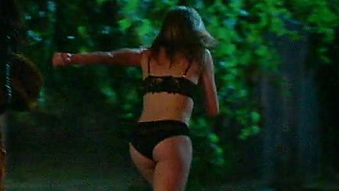 Pic: Meghann Fahy in The Bold Type (2017)