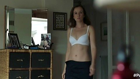 Pic: Claire van der Boom in Pulse (2017)