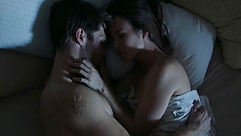Pic: Claire van der Boom in Pulse (2017)