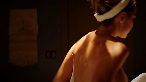 Pic: Arielle Kebbel in Midnight, Texas (2017)