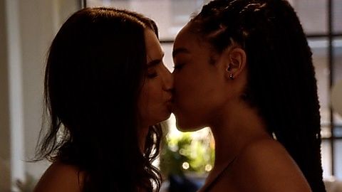 Pic: Nikohl Boosheri in The Bold Type (2017)