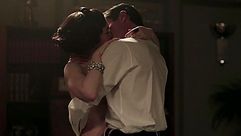 Pic: Lily Collins in The Last Tycoon (2016)
