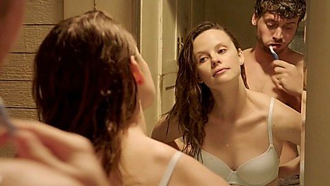 Pic: Sarah Ramos in Midnight, Texas (2017)