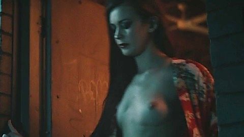 Pic: Lara Schwerdt in Skinford (2017)