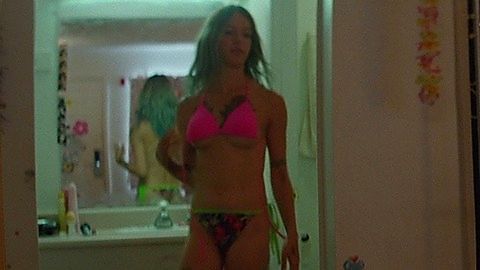 Pic: Bria Vinaite in The Florida Project (2017)