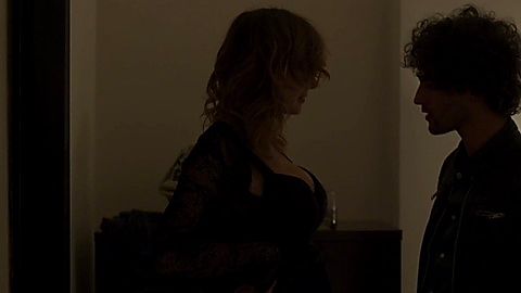 Pic: Emma Suárez in April's Daughter (2017)
