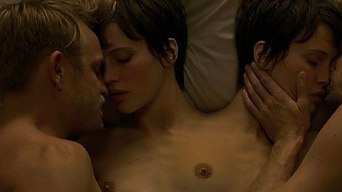 Pic: Marine Vacth in The Double Lover (2017)