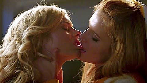 Pic: Bella Thorne in The Babysitter (2017)