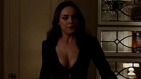 Pic: Elizabeth Gillies in Dynasty (2017)