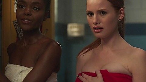 Pic: Madelaine Petsch in Riverdale (2017)