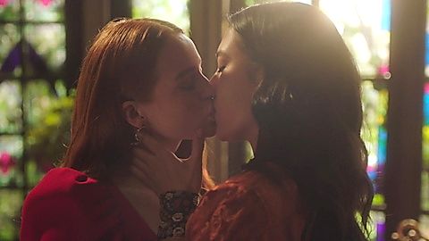 Pic: Madelaine Petsch in Riverdale (2017)