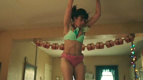 Pic: Frankie Shaw in SMILF (2017)