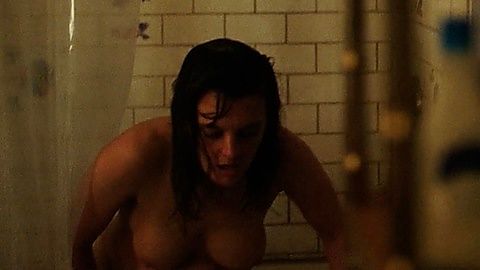 Pic: Frankie Shaw in SMILF (2017)