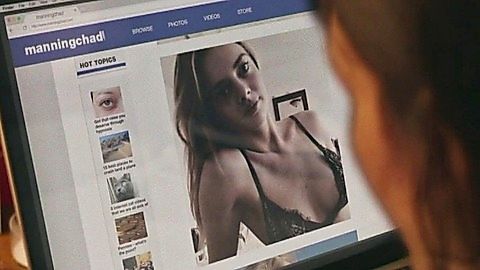 Pic: Samara Weaving in SMILF (2017)