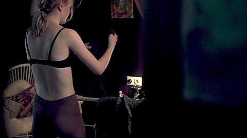 Pic: Ada Philine Stappenbeck in Center of My World (2016)