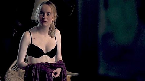 Pic: Ada Philine Stappenbeck in Center of My World (2016)
