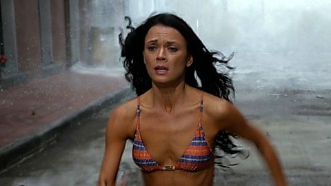 Pic: Corrina Roshea in Geostorm (2017)
