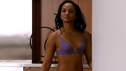 Pic: Mekia Cox in Chicago Med (2015)