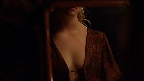 Pic: Anya Taylor-Joy in The Miniaturist (2017)