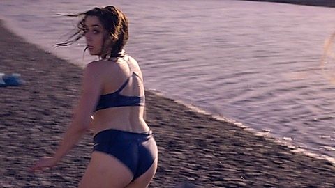 Pic: Cristin Milioti in Black Mirror (2011)