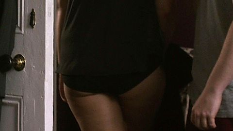 Pic: Yasmine Akram in Lovesick (2014)