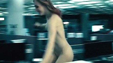 Pic: Elisa Schlott in Strange Daughter (2017)