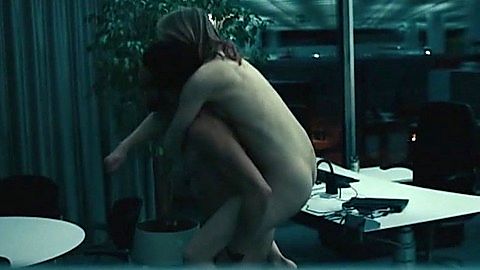 Pic: Elisa Schlott in Strange Daughter (2017)