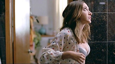 Pic: Jamie Lee in Crashing (2017)
