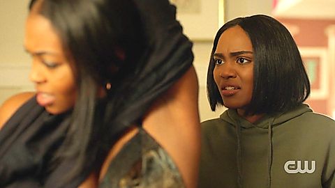 Pic: Nafessa Williams in Black Lightning (2018)