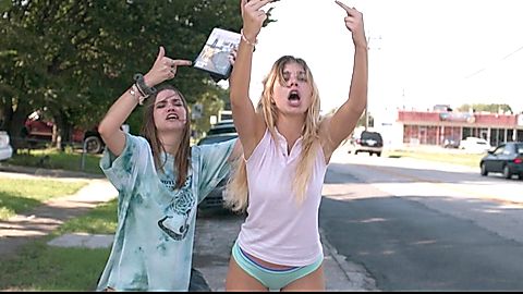 Pic: Camila Morrone in Never Goin' Back (2018)