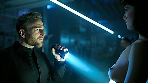Pic: Hannah Rose May in Altered Carbon (2018)