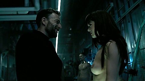 Pic: Hannah Rose May in Altered Carbon (2018)