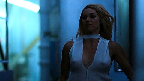 Pic: Lisa Chandler in Altered Carbon (2018)