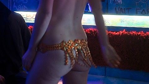 Pic: Stephanie Cleough in Altered Carbon (2018)