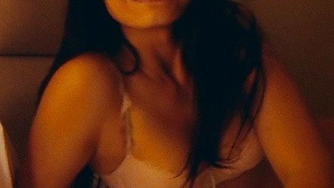 Pic: Jessica Gomes in Father Figures (2017)