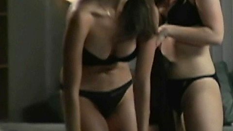 Pic: Amie Dellavalle in Passing Fancy (2005)