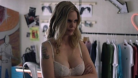 Pic: Kristin Bauer van Straten in Happy Anniversary (2018)