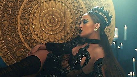 Pic: Jennifer Lopez in El Anillo (2018)